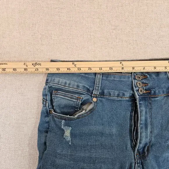 Womens Beyond Us Distressed Jeans Size 20 Blue 3 Button Closure - Picture 6 of 10